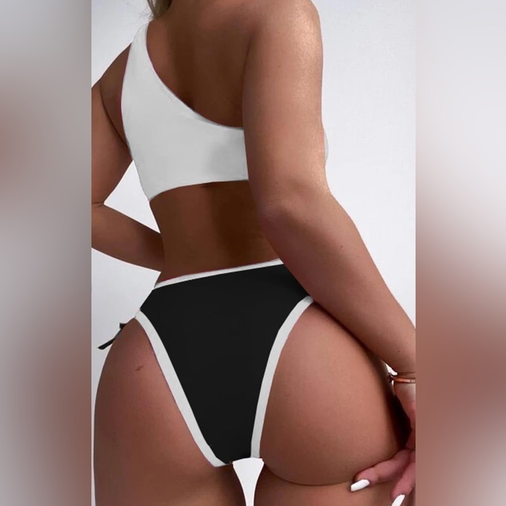 Black White Laced Up Cheeky Bikini Set - Picture 4 of 10